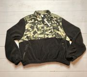 NWT -  - Women’s Black & Camo Fleece Pullover