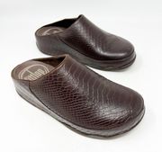 Moc Snake Slip On Clogs Chocolate Brown