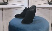 Stuart Weitzman genuine black suede leather ankle boots sz 6