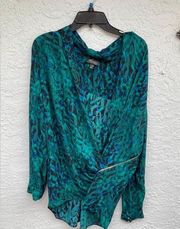Thalia sodi size XL beautiful blouse, 100% polyester
