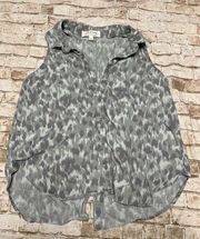 Cloth and Stone M Anthropologie Taping Leopard Print Split Button Back Tank Top