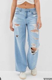 American Eagle NWT America Eagle Low Rise Skater Wide Leg Distressed Jeans