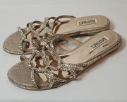 Badgley Mischka Women's Sofie Flat Sandal Platino size 8.5