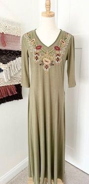 Soft Surroundings Cozy Vieja Floral Embroidery Jersey Maxi Dress Green Size XS