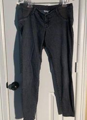 Liz Lange Maternity Gray Jegging