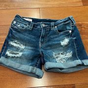 True Religion Jennie curvy mid length distressed jean short size 28