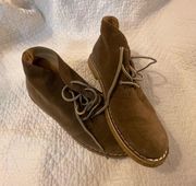 White Mt. suede brown ankle boot size 6