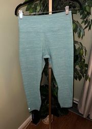 Women’s Cropped Leggings Size Medium