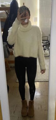 White Cream Sweater Cropped