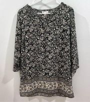 Lila Rose V-neck paisley print boho top size medium