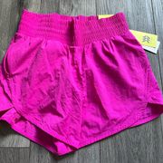 Women's High-Rise Crinkle Short Pink XS