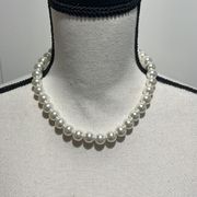 Brand New!! Faux pearl necklace