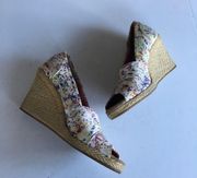 TOMS CANVAS WEDGE ESPADRILLE PEEP TOE HEELS ABSTRACT FLORAL WHITE MULTI …