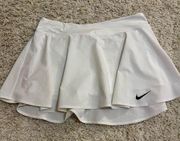 Nike  dri fit white tennis skirt size large