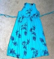 NWT gorgeous maxi with adjustable built in fabric belt - hem hits mid calf