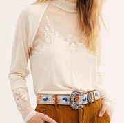 Free People  Saheli Cream Lace Long Sleeve Top Shirt size XS