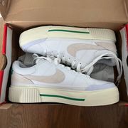 brand new nike women’s court legacy lift