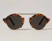 Illesteva Milan Sunglasses Light Tortoise Womens Size OS