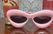 Woman’s Pink Sunglasses