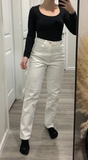 Universal Thread Vintage White Straight jeans