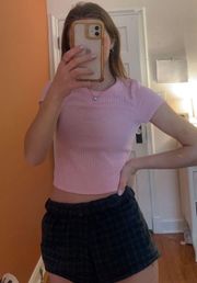 cropped pink shirt