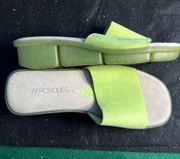 𝅺Aerosoles Green Slip On Sandals Size 6