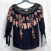 Blush Women’s Dark Blue Floral Print Top Size S GUC 3/4 Sleeves With Tie Detail