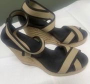 Tory Burch Women‎  Wedge Shoe Size 9