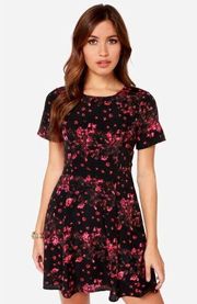 Floral Print Dress Jack BB Dalton Black Size 2 Open Back