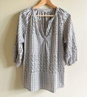 Anthropologie SKIES ARE BLUE Cream Navy balloon sleeve blouse size M Top‎ V Neck