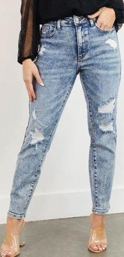 Judy Blue Medium Acid Wash High Rise Boyfriend Jeans Distressed