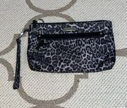 Baggallini cheetah print black gray wristlet