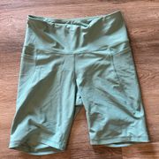 Old Navy  Go Dry bike shorts - L