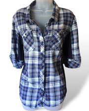 Cavalini Blue plaid button-up flannel