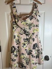 NWT 19 Cooper Floral Dress, Great for Spring!  Size Large.  Fully Lined.