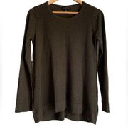 100% Extra Fine Merino Wool Long Sleeve Chocolate Sweater size Large