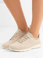 NWT  Techloom Phantom Sneakers