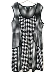 Classic  Houndstooth Sleeveless Dress - 26/28