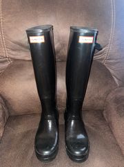 Tall Glossy Black Boots