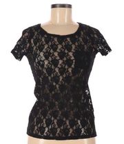 Splendid lace rose top black size Medium