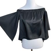 Seek The Label Crop Top XS Black Off Shoulder Flowy Sleeve Back Slit‎ New