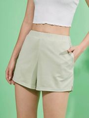 NEW Sz M Light Green Pull On Shorts Fabulous Material! Casual, Dress, Or Athletic