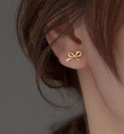 Trendy Gold Bow Earrings Studs