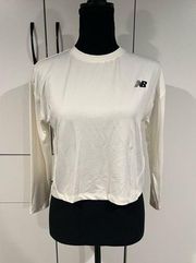 New balance long sleeve‎ crop top . Size M