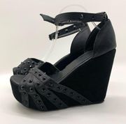 Torrid Black Multi Tonal Stud Wedges Strappy Faux Leather Sandals Shoe Size 10