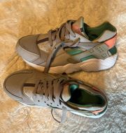 Nike Women’s Huarache Shoes