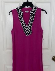 CROWN & IVY Women’s Magenta Sleeveless Embroidered Neck Shift Dress Size M NEW