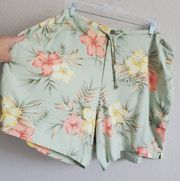 Jaclyn Smith floral shorts