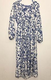 Goodnight Macaroon blue and white floral v neck balloon sleeve maxi dress size M