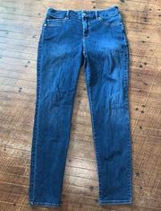 Chicos So Slimming 0.5/6 distressed dark wash normcore jeans